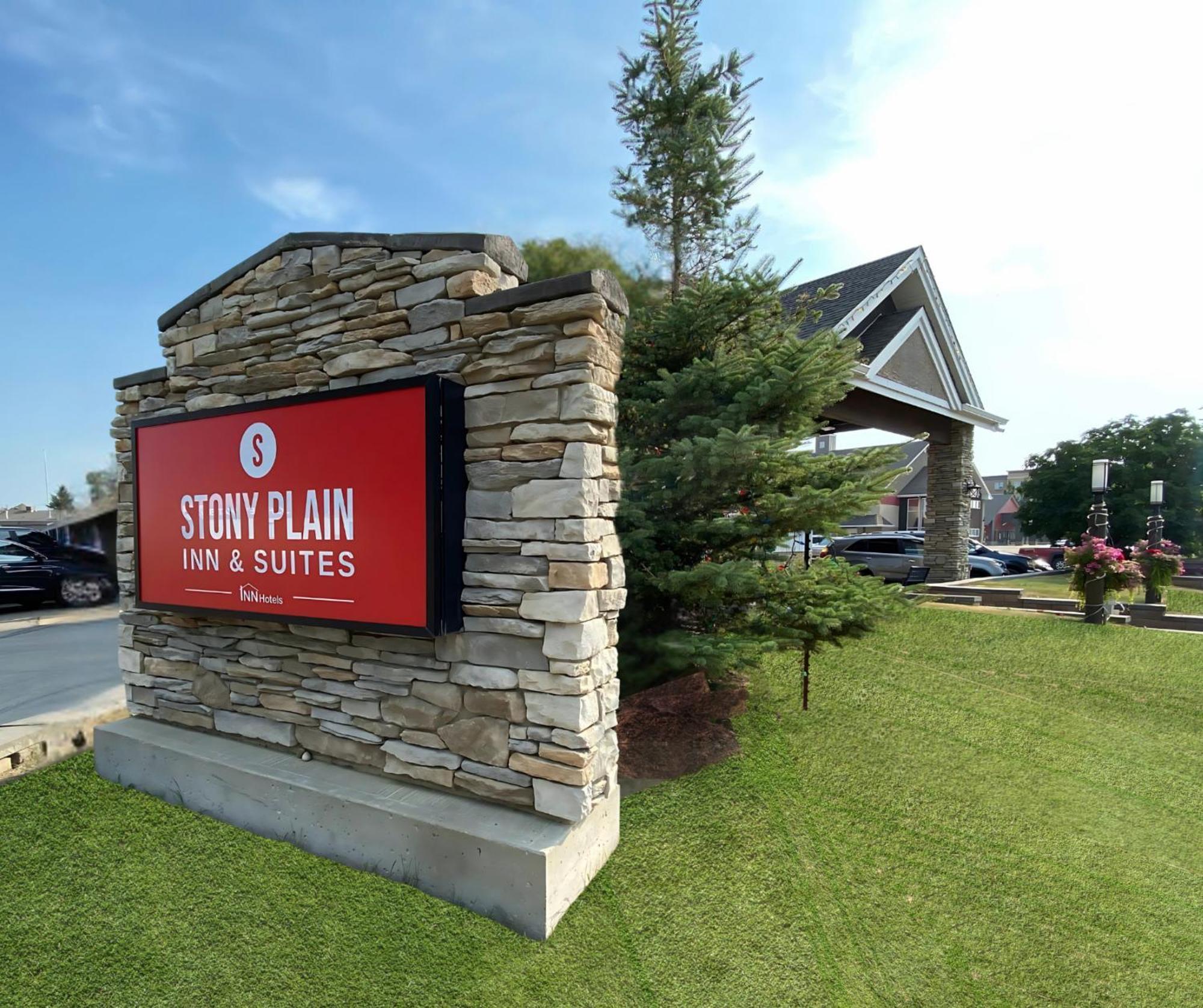 Stony Plain Inn & Suites Luaran gambar
