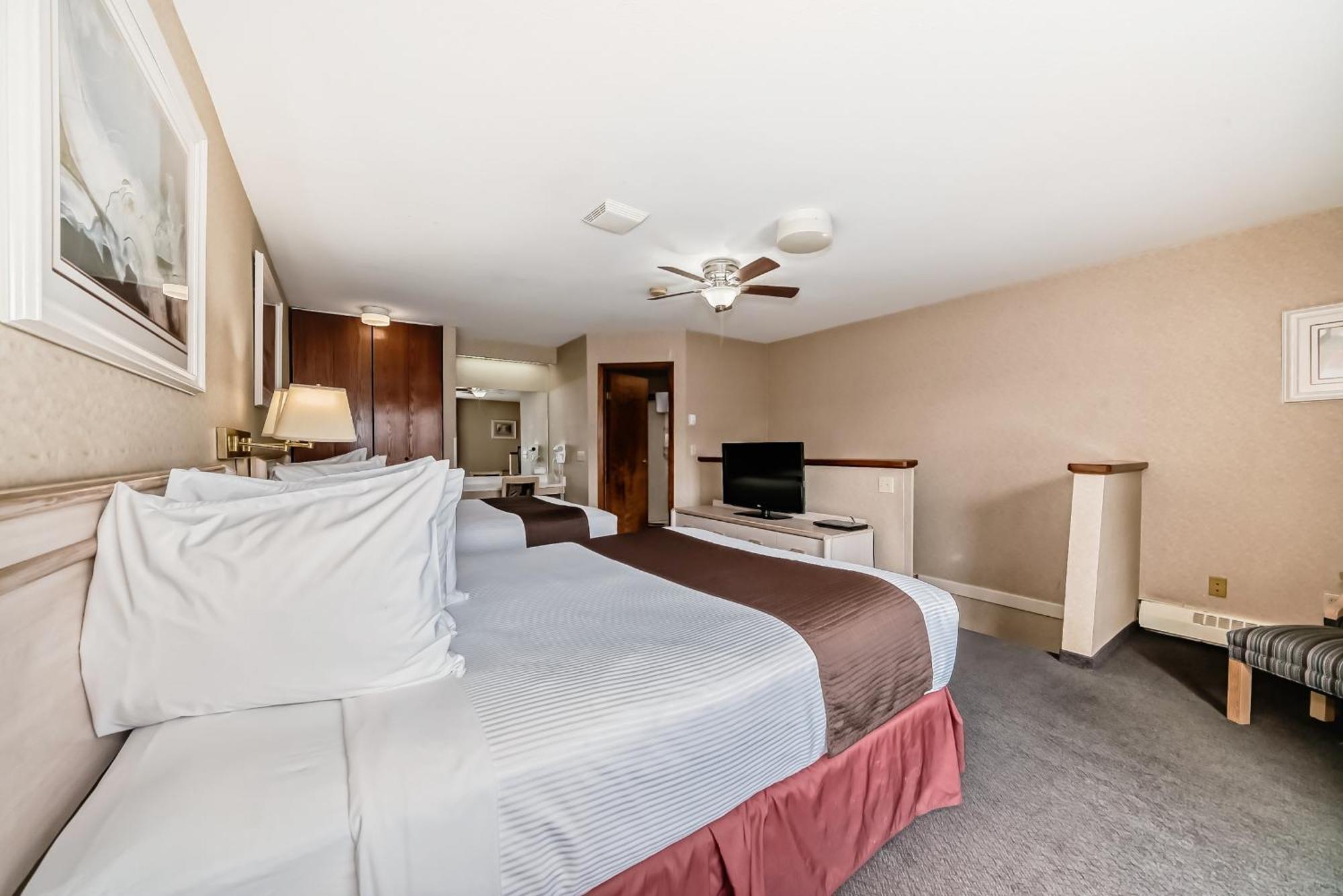 Stony Plain Inn & Suites Luaran gambar