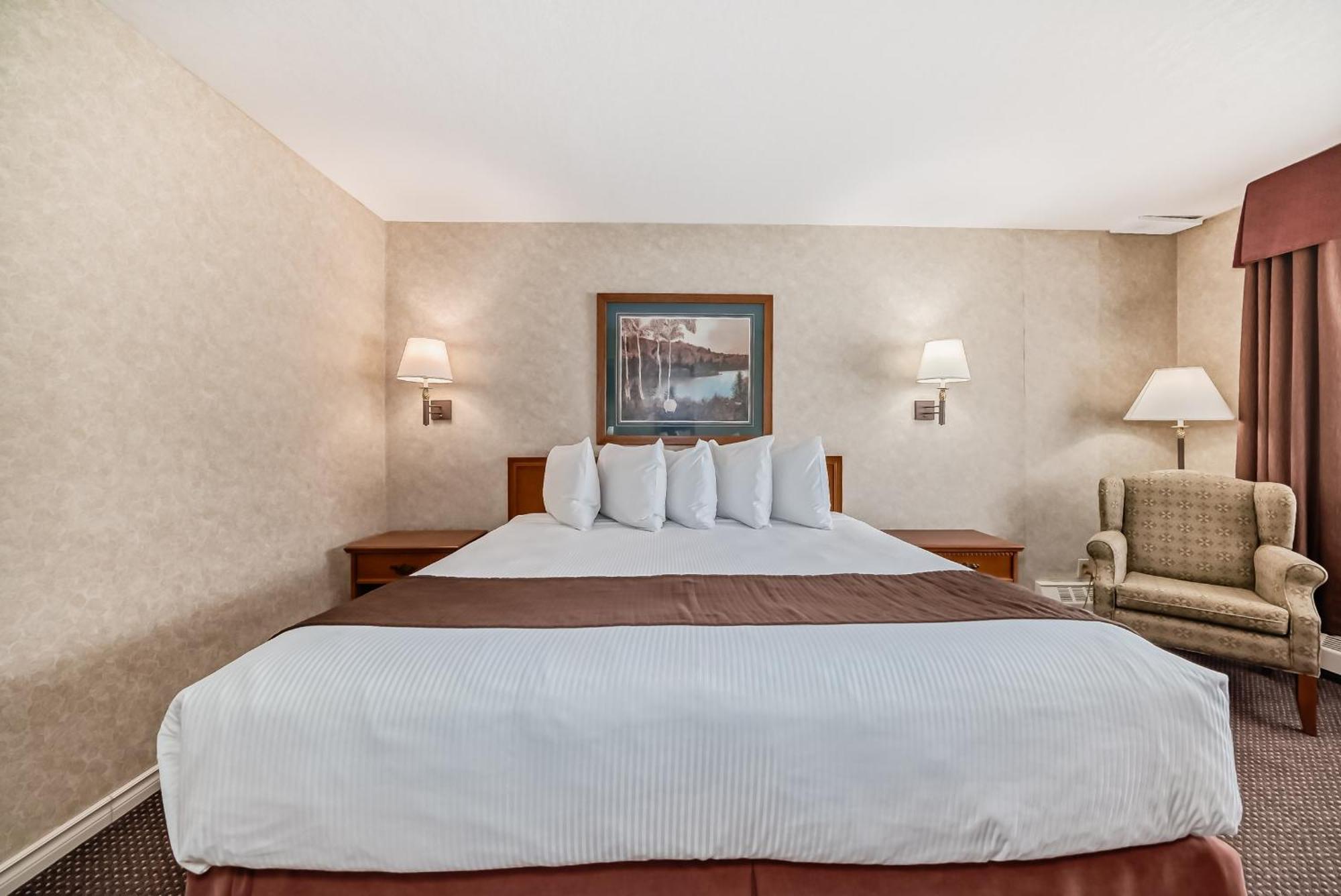 Stony Plain Inn & Suites Luaran gambar