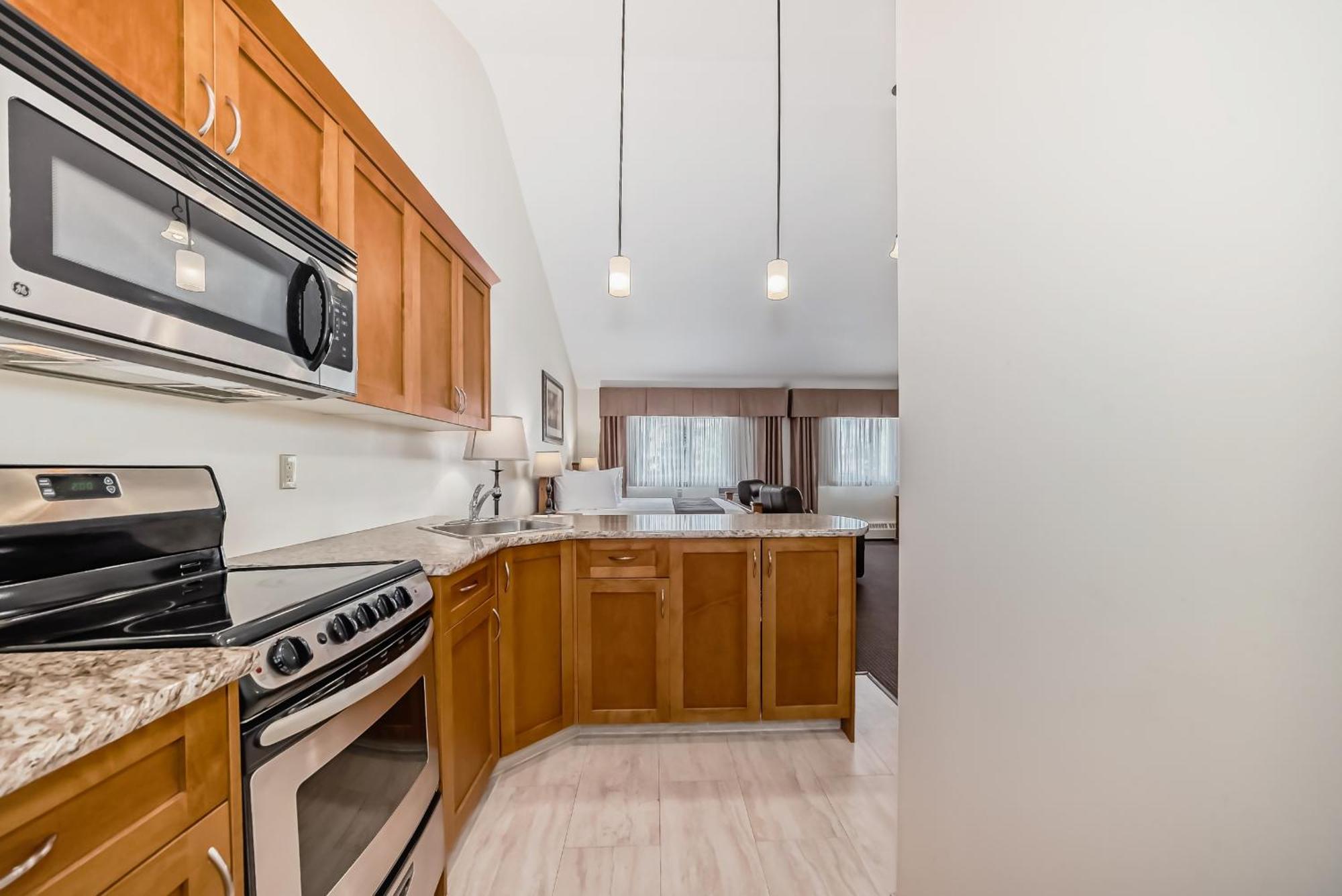 Stony Plain Inn & Suites Luaran gambar